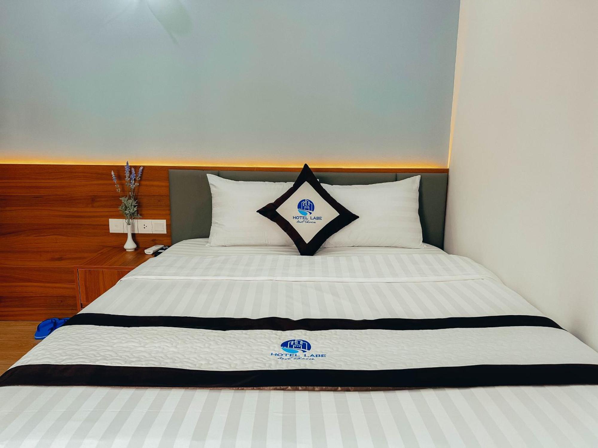 Labe Hotel Duong Dong Exterior foto